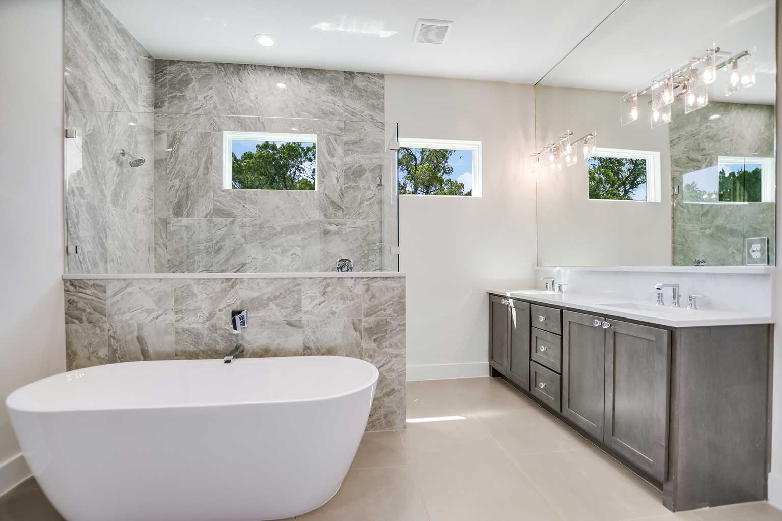 AT18920_20-PrimaryBathroom