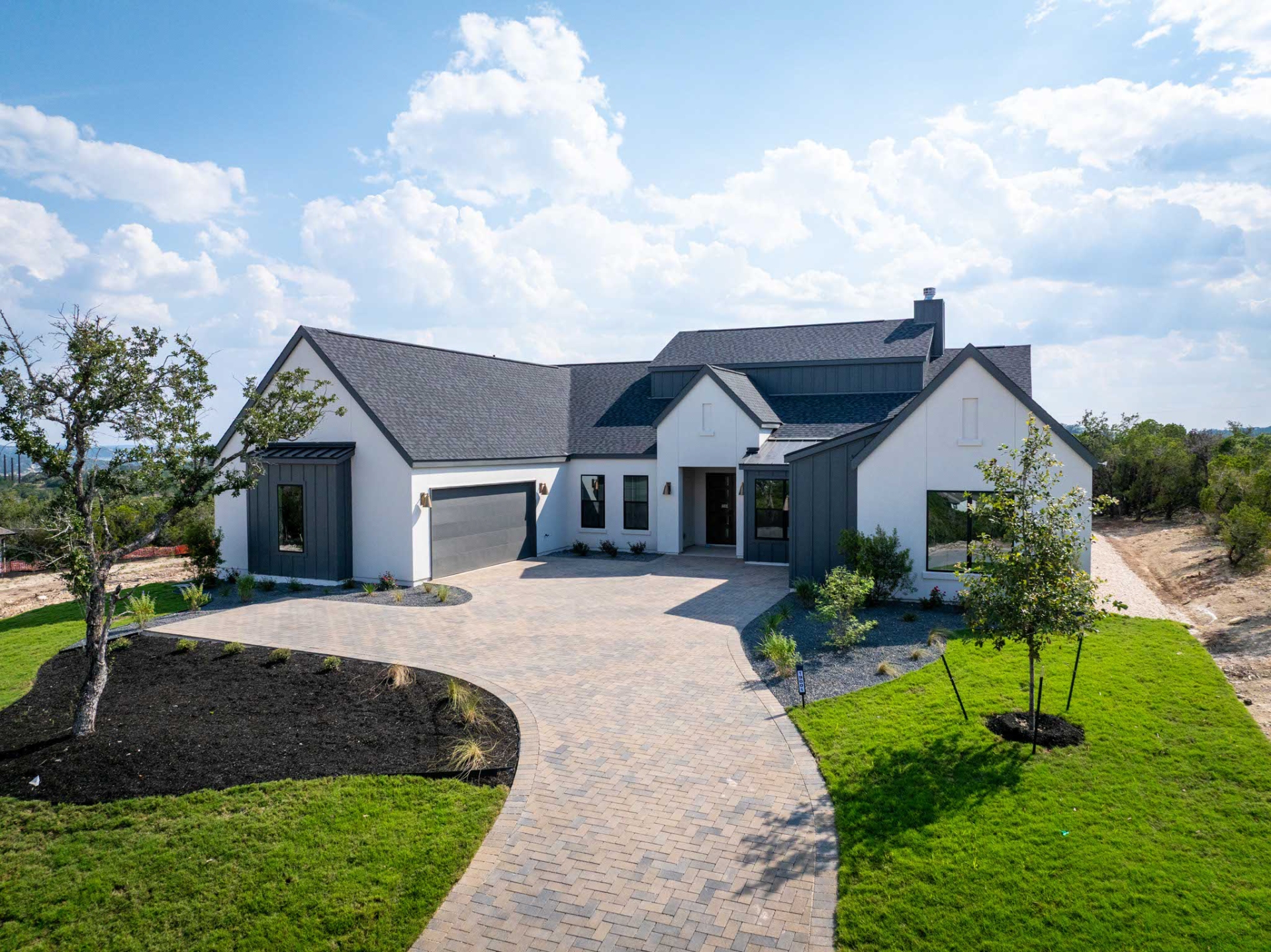 AT19001_15_AerialView