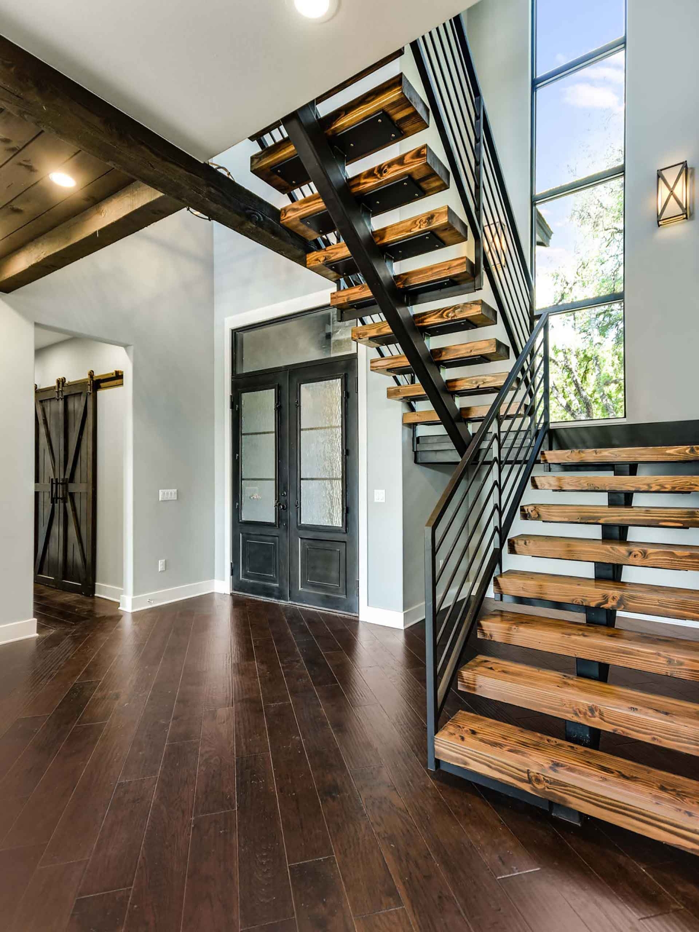 BC15757_013_Stairs