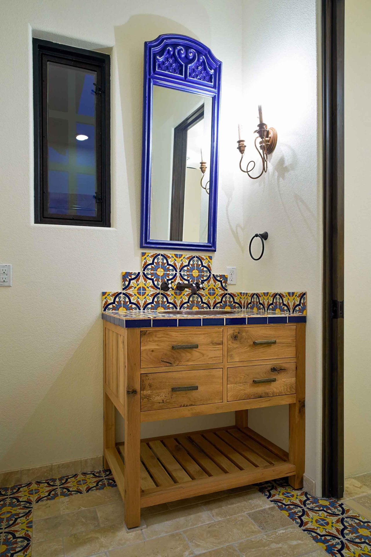 MC4806_Bath2