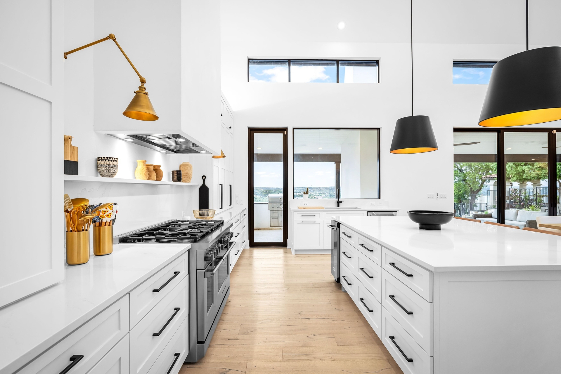 WD708_013_Kitchen