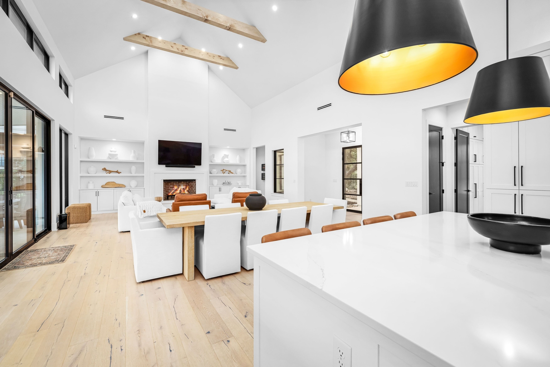 WD708_014_Kitchen