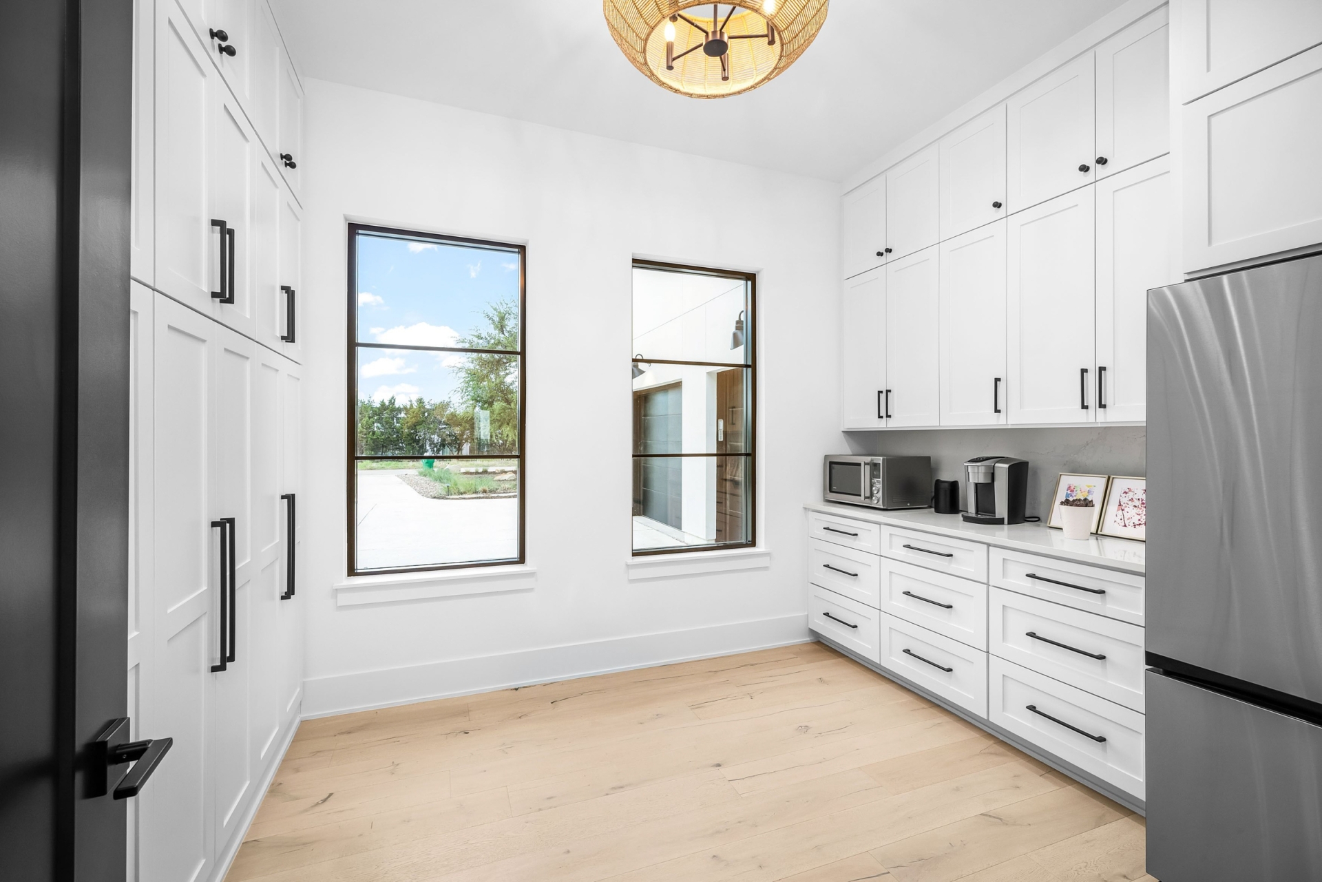 WD708_029_Pantry